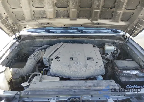 2009 Toyota Fj Cruiser z USA, uszkodzony, nr VIN JTEBU11F99K068042